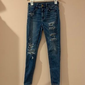 american eagle ripped skinny jeans